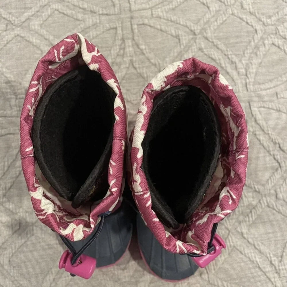 Hatley Sz 7 Pink Horse Print Snow Boots